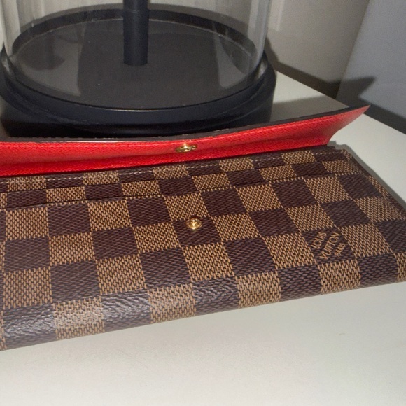 Louis Vuitton Damier Ebene Emilie Wallet - Picture 10 of 10